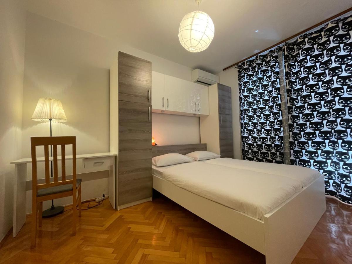 Central Single House With Parking-Top Location! Novalja Exterior photo