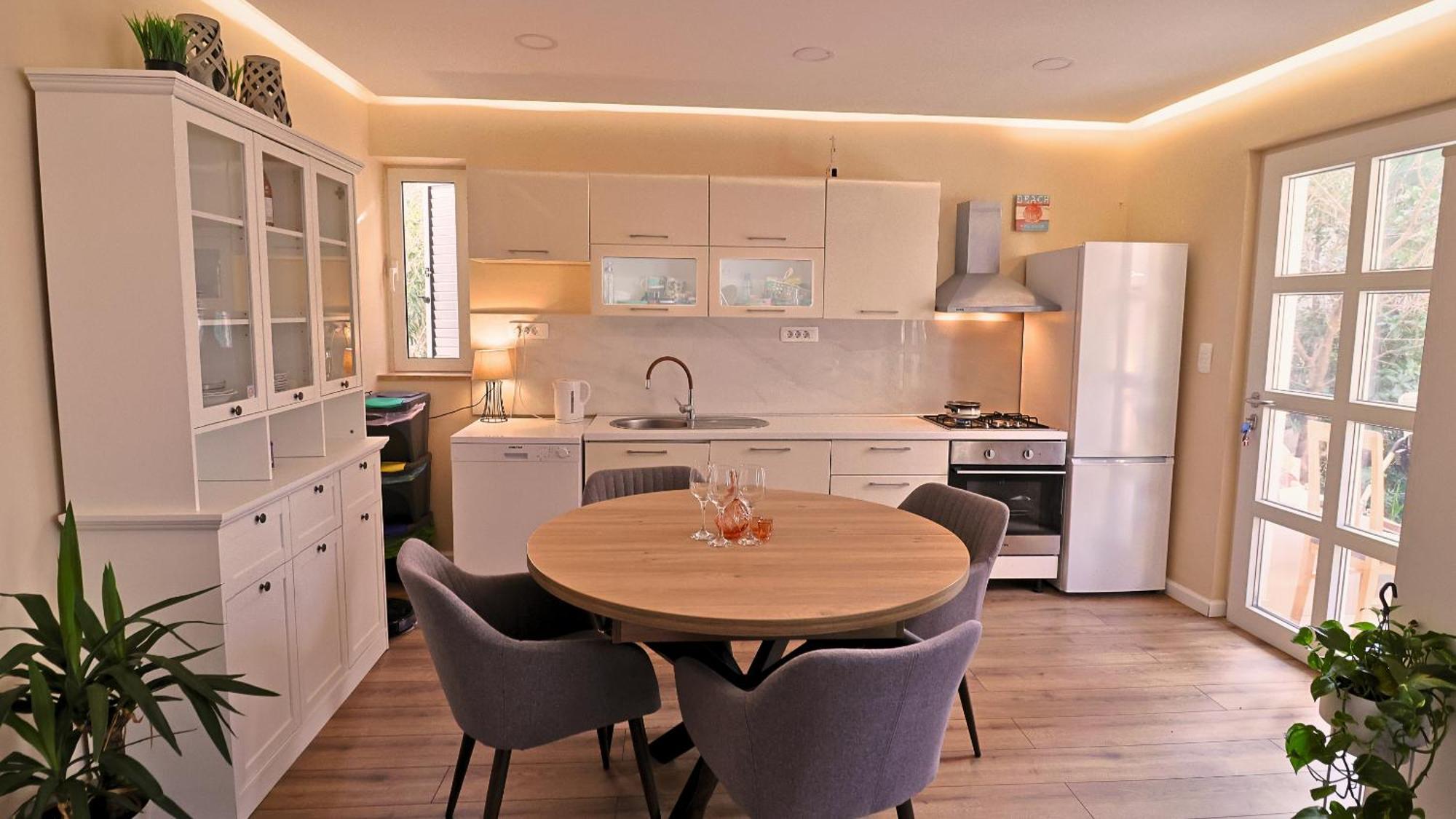 Central Single House With Parking-Top Location! Novalja Exterior photo