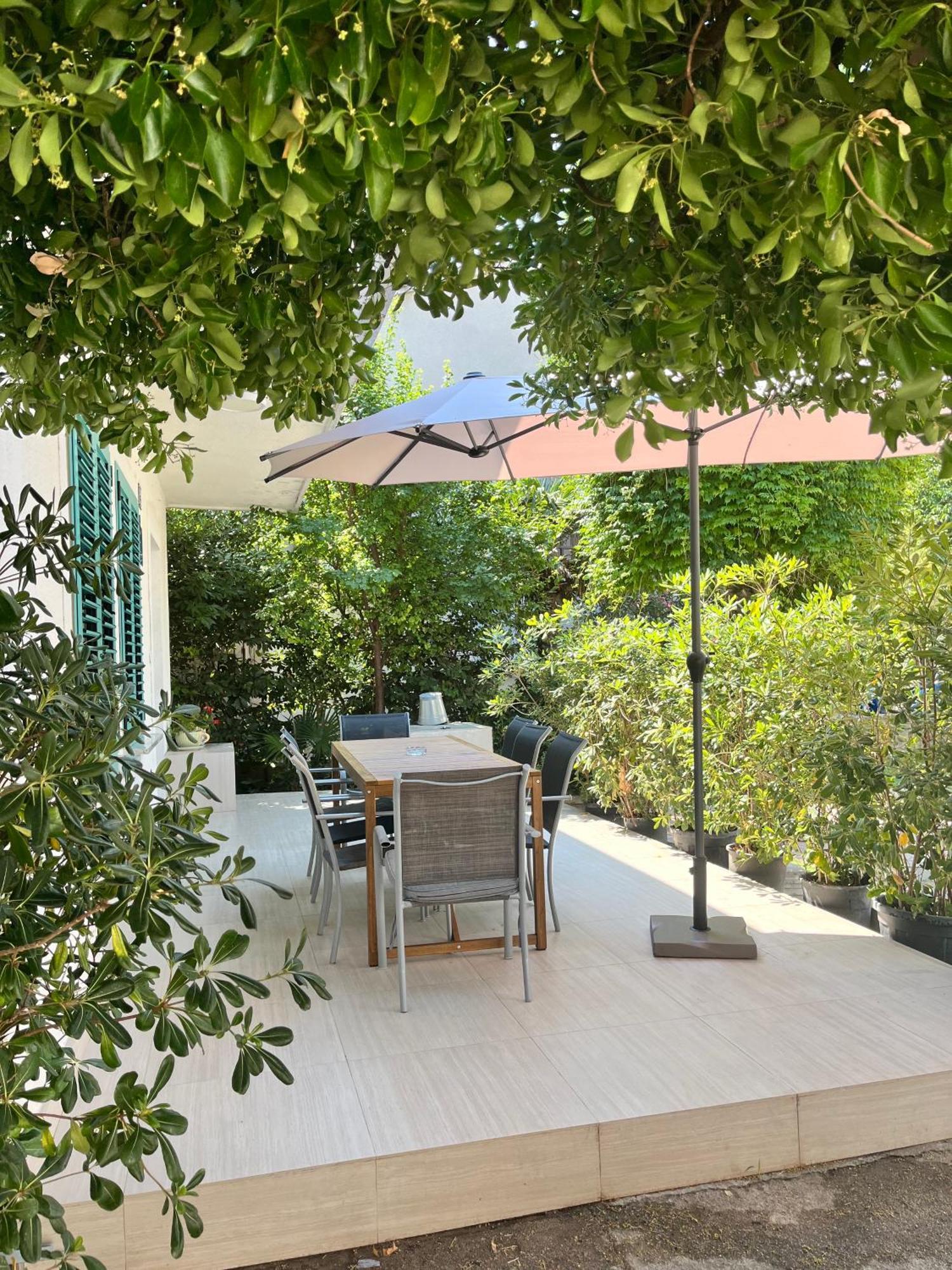 Central Single House With Parking-Top Location! Novalja Exterior photo